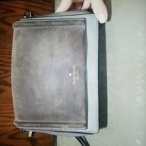 KATE SPADE GRAY SUEDE AND LEATHER SHOULDER BAG